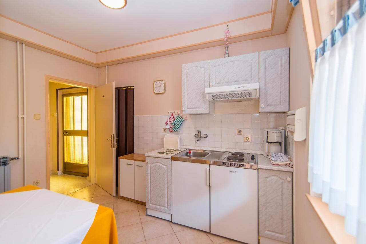 Apartment Vilma Фунтана Екстериор снимка