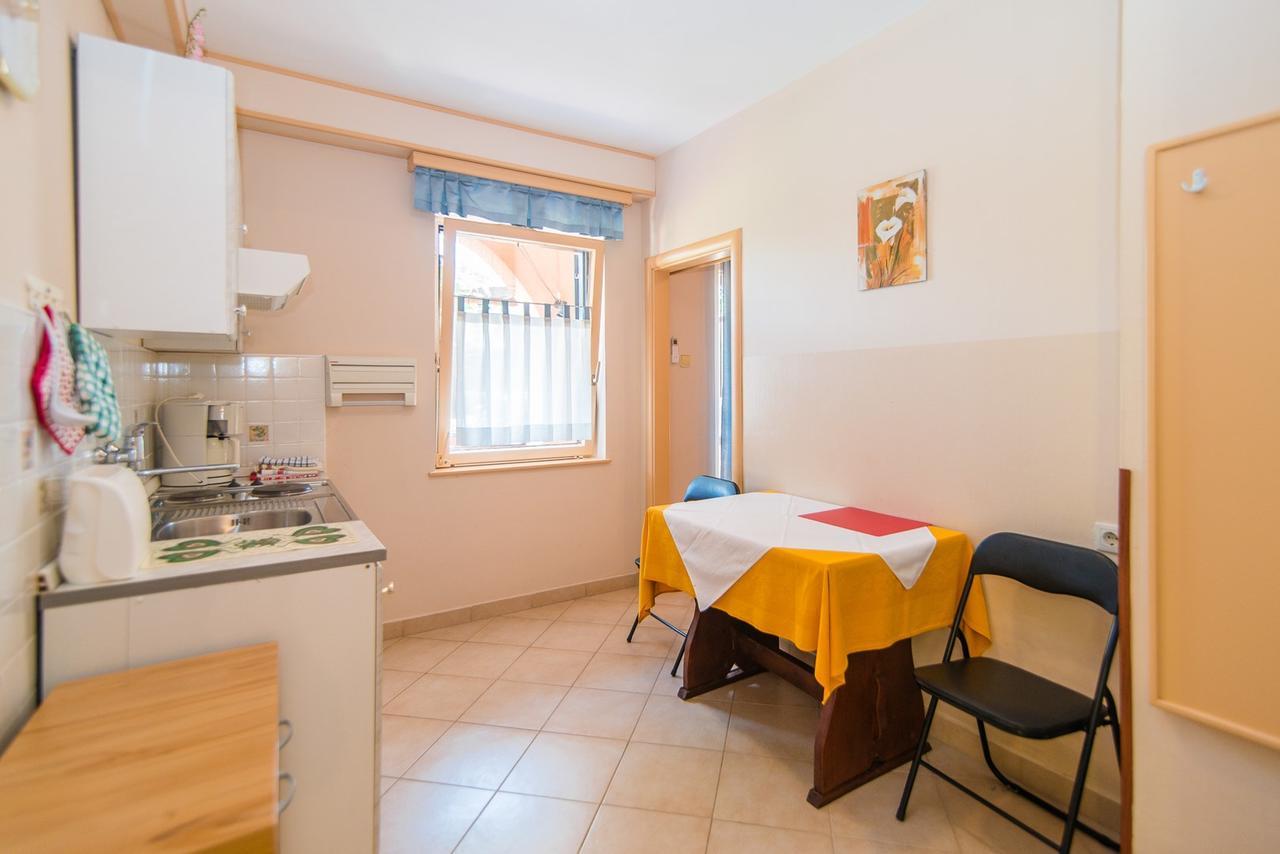 Apartment Vilma Фунтана Екстериор снимка